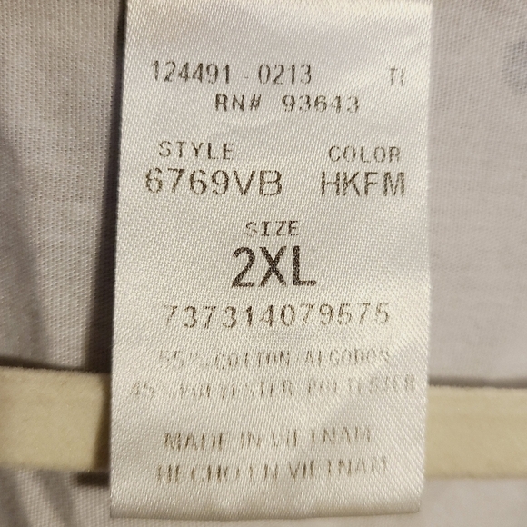 Hello Kitty | Women's Gray Polka Dot Graphic Print Scrubs Shirt (Size 2XL) - Picture 4 of 16